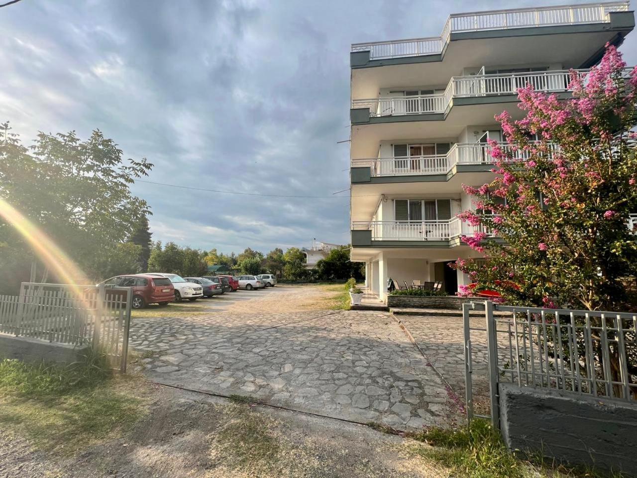 Prado Apartment Hotel Limín Litochórou エクステリア 写真